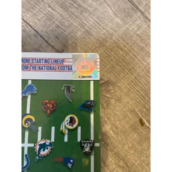 Kenner Starting Lineup 1997 NFL Drew Bledsoe Action Figure With Helmet & Card In - Picture 4 of 6